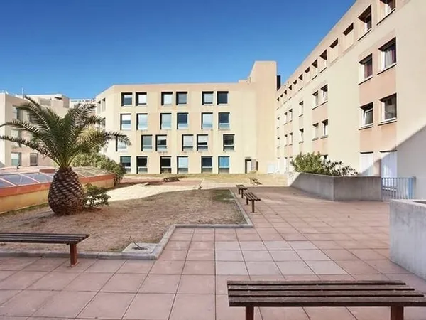 A VENDRE STUDIO ETUDIANT TOULON MAYOL