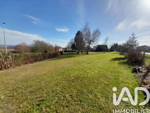 Terrain constructible 1586 m²