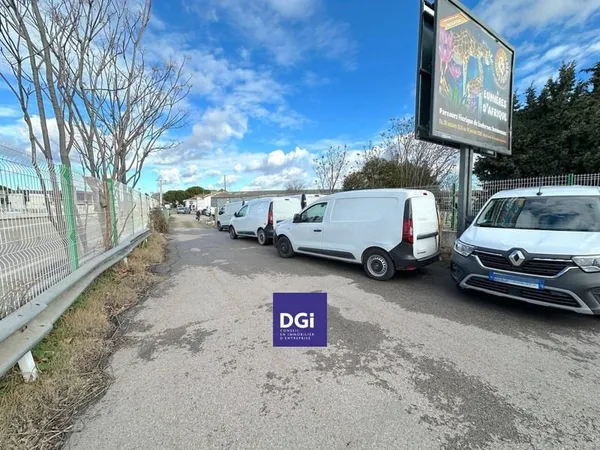 Local d'activité 120 m²