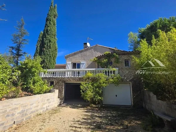 Maison 6 pièces 207 m²