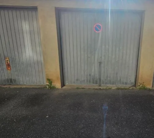 Garage corte centre ville avenue du baron mariani