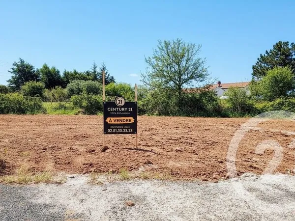 Terrain 554 m²