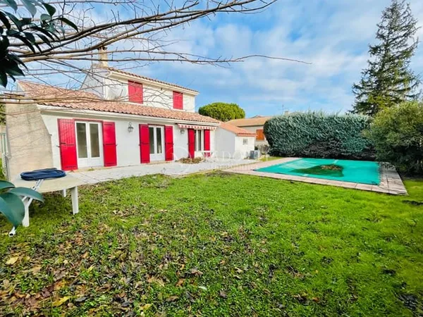À vendre Maison proche des commodités dans un quartier prisé de Cavaillon