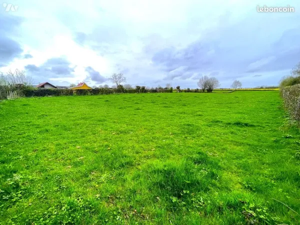 Terrain 9068 m² CRIQUIERS