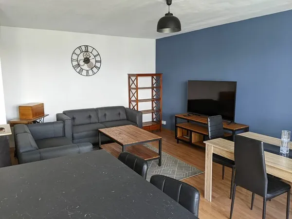 Chambre en colocation dans T5 meublé refait à neuf !