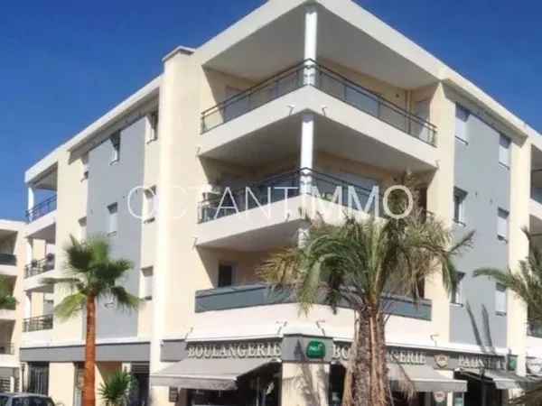 Local Professionnel avec locataires + 2 parkings en sous sol