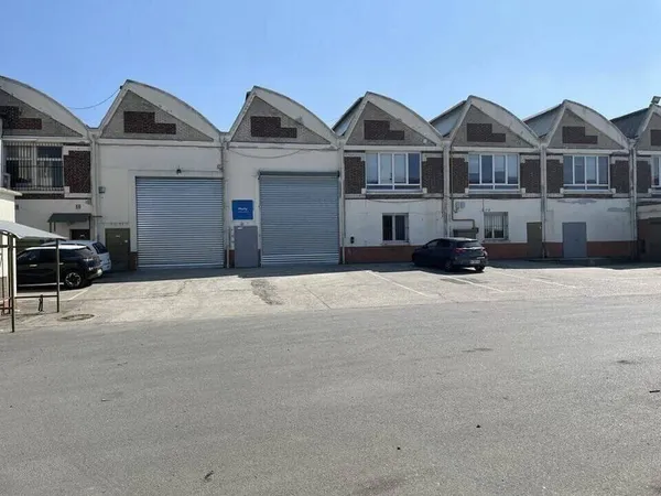 Local d'activité 2150 m²
