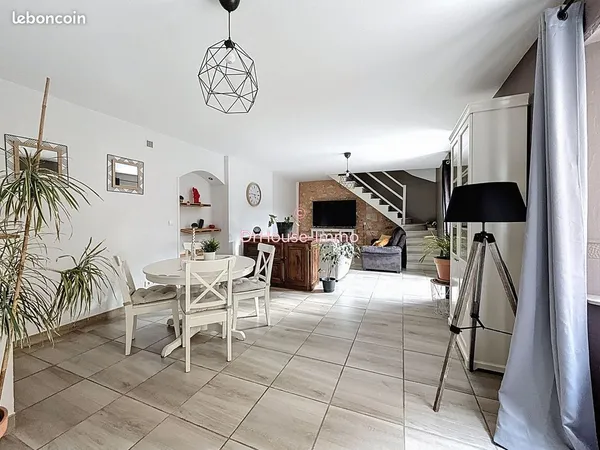 Maison 6 pièces 140 m²