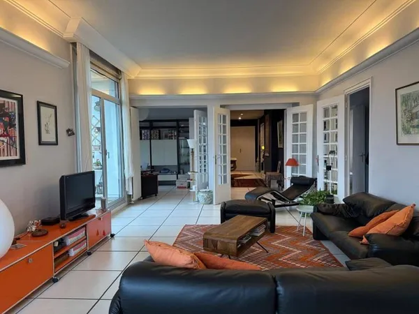 Appartement 5 pièces 174 m²