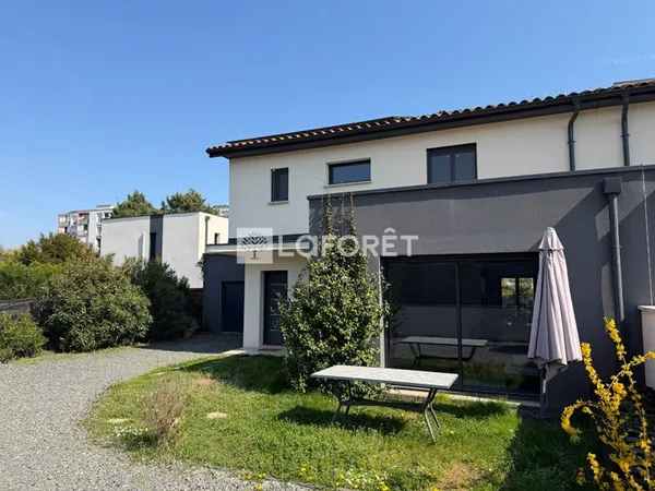 Maison 6 pièces 117 m²