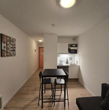Studio 1 pièce 18 m²