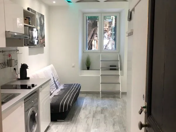 Studio centre Cannes tout équipée 20m2 climatisé idéal Saisonier
