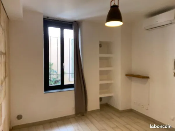 Studio à louer quartier de la Roquette Arles