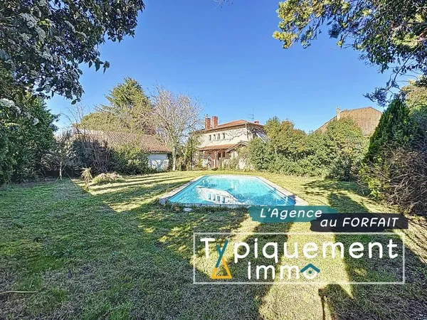 MAISON T8 224M² SUR TERRAIN DE 2100M² AVEC GARAGE ET PISCINE