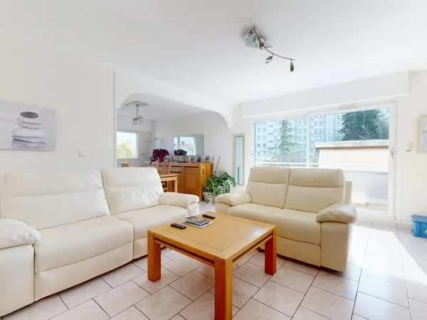 Appartement - 4 pièces - 82 m2