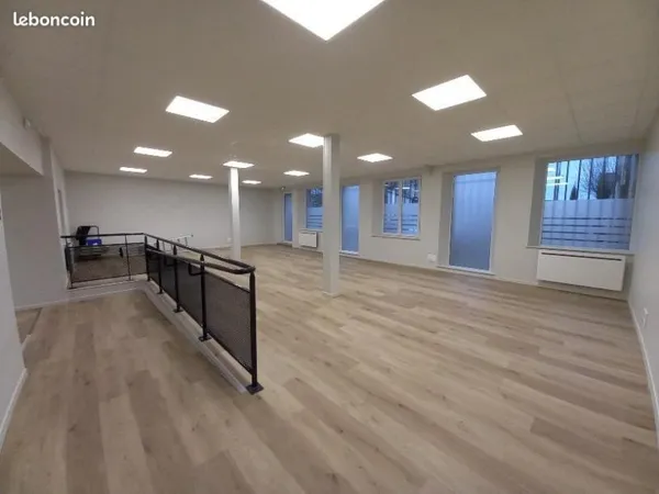 Local commercial 173 m² Belleu