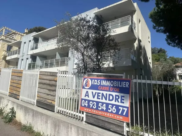NICE ST. PHILIPPE STUDIO TERRASSES ACCES PMR