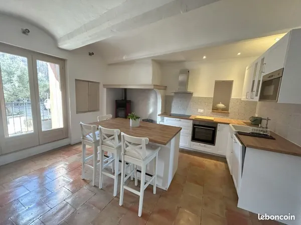 Maison 7 pièces meublée