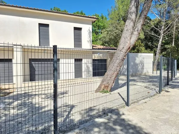magnifique villa neuve de 96 m2 de superficie en zone naturelle, 3 chambres, garage
