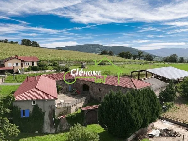 Propriété équestre - maison 180 m², écurie 300 m², hanga
