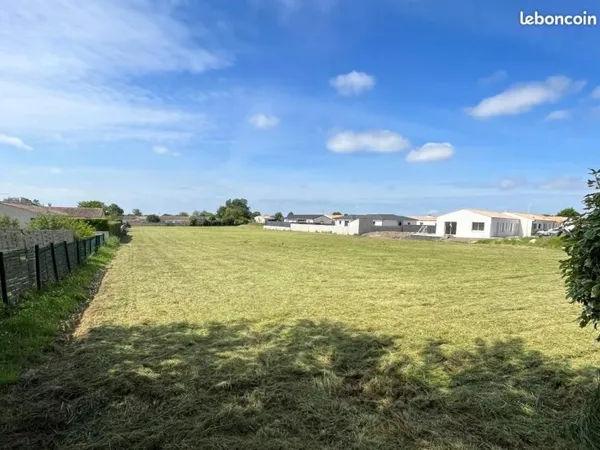 Terrain 513 m² Semussac