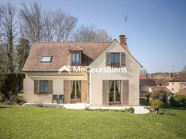 Maison individuelle familiale avec sous-sol et jardin sans vis-à-vis