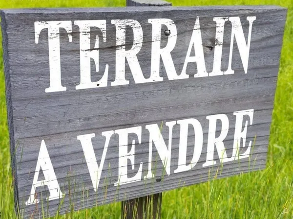 Terrain à bâtir de 637 m² à NESLES-LA-VALLEE (95)