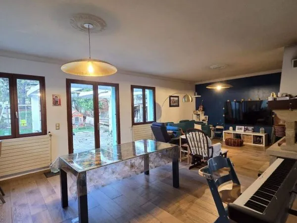 Maison 7 pièces 140 m²