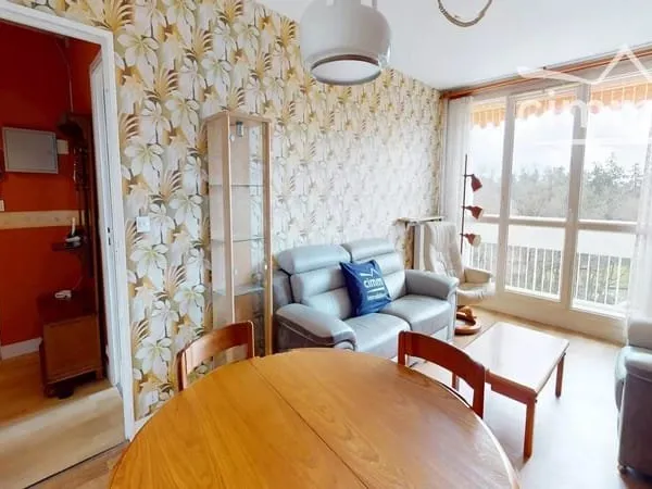 Appartement T4 balcon plein sud avec parking