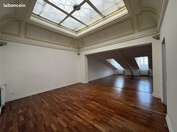 Appartement 3 pièces 132 m²