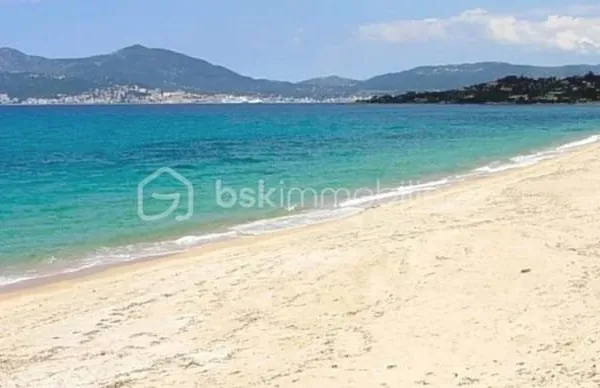Albitreccia - Maison contemporaine de plain-pied à 50 m de la plage