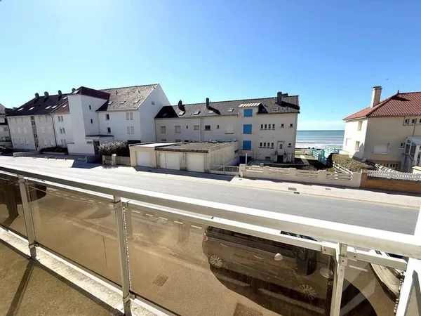 Studio 1 pièce 25 m²