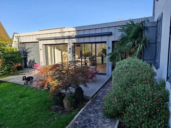 Maison 9 pièces 200 m²