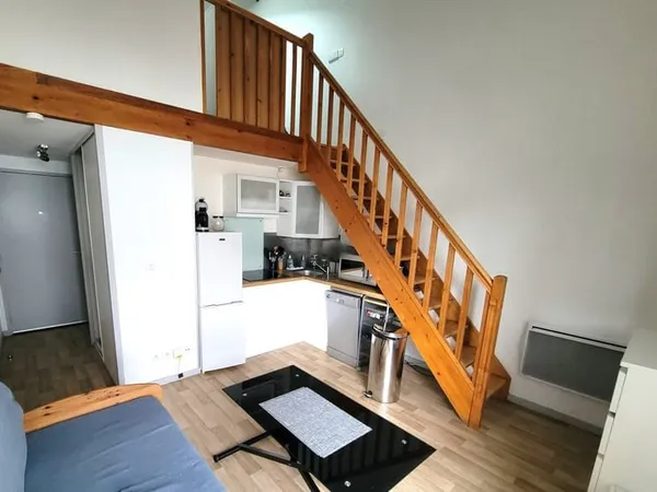 T2 MEUBLE - 792.52 € CC / MOIS - PESSAC