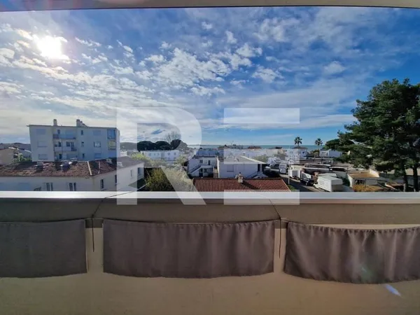 APPARTEMENT GRAU DE 40m² AVEC TERRASSE DE 10M² + LOGGIA
