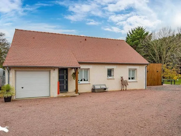 Maison de plain-pied 7 pièces 140 m²