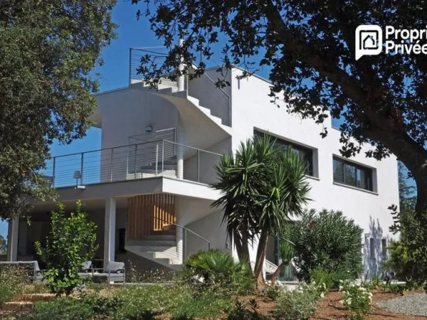 Maison de luxe 6 pièces 191 m²