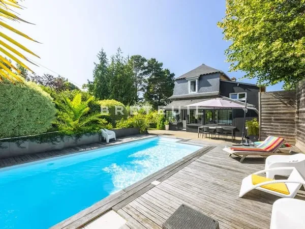 Maison 7 pièces 173 m²
