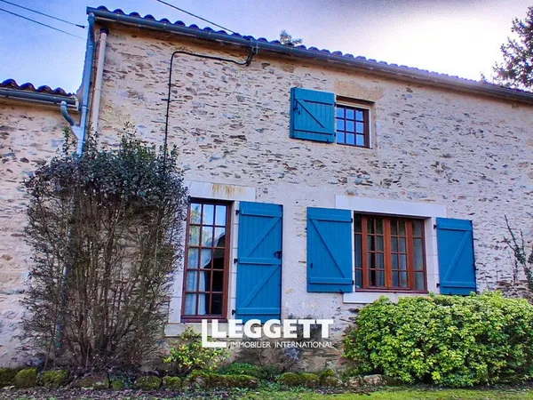 Maison 6 pièce(s), BAZOGES-EN-PAREDS