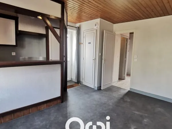 Studio 1 pièce 26 m²