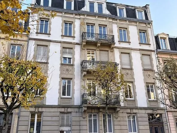 Appartement 6 pièces 161 m²