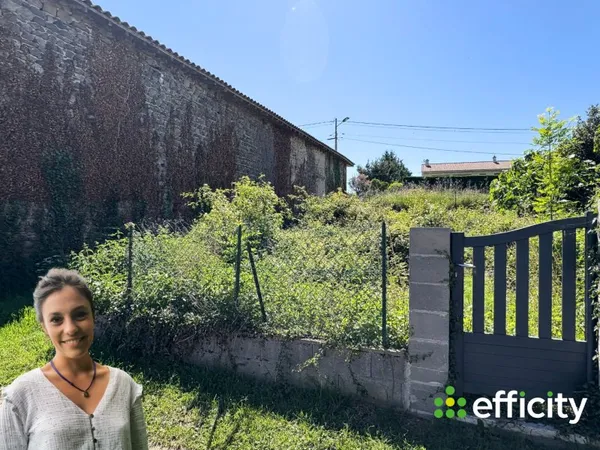 Terrain 349 m²