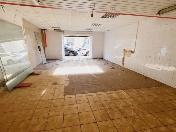 Local commercial 79 m²