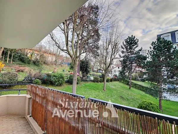 CHAVILLE - APPARTEMENT 2 pièces de 57 m2 avec BALCON