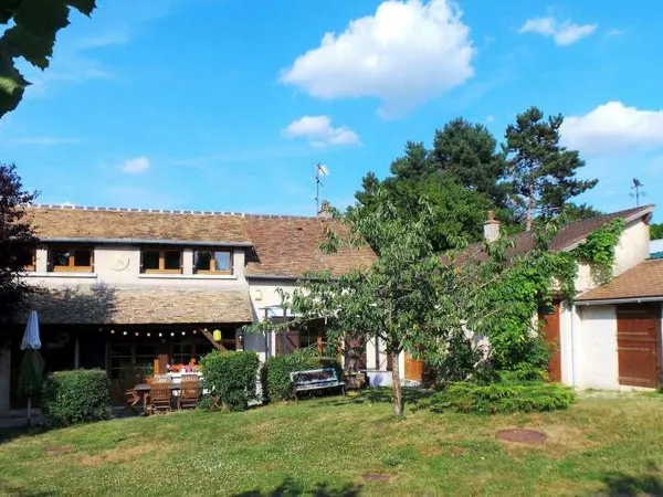 Longère avec beau potentiel