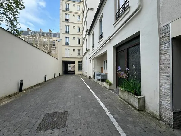Emplacement de parking - Rue Elisa Lemonnier