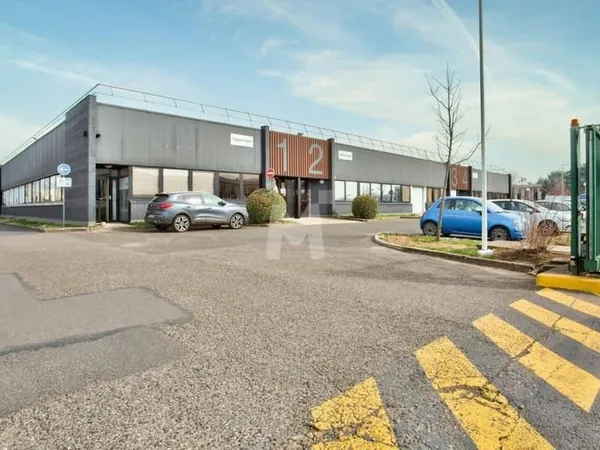 Local d'activité 628 m²