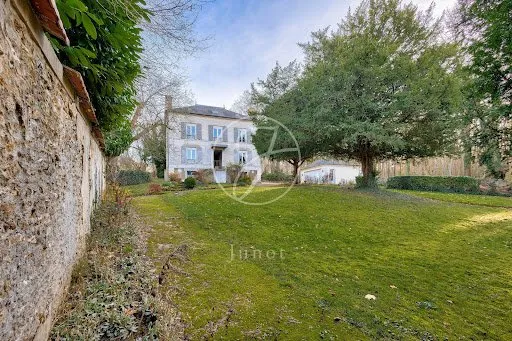 Maison 9 pièces 190 m²