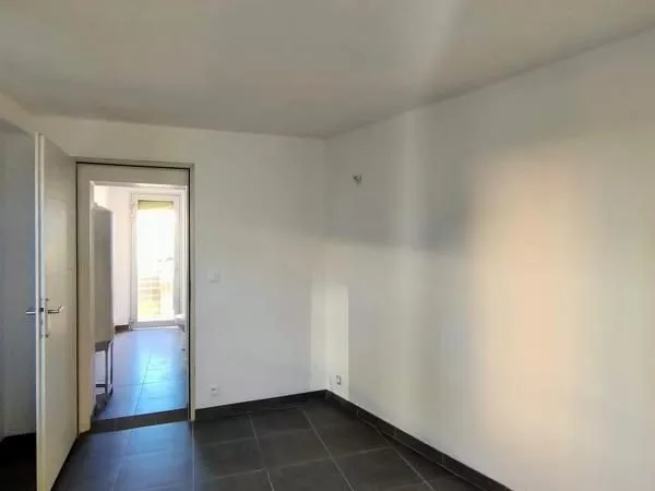 Appartement T3 au 1€ étage - Centre-ville d'Alès