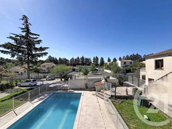 Appartement 4 pièces 77 m²